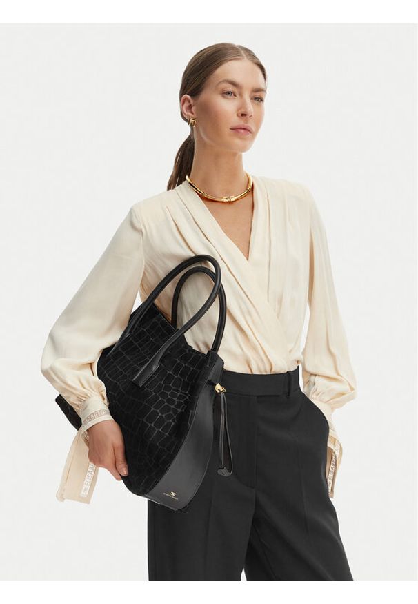 Elisabetta Franchi Torebka BS-19H-61E2-V890 Czarny. Kolor: czarny. Materiał: skórzane, zamszowe