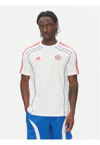 Adidas - adidas T-Shirt FC Bayern UBP JF0587 Biały Regular Fit. Kolor: biały. Materiał: syntetyk