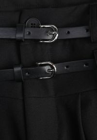 Renee - Czarna Rozkloszowana Spódnica w Stylu Preppy z Kieszeniami i Podwójnym Paskiem Doripla. Okazja: na co dzień. Kolekcja: plus size. Kolor: czarny. Materiał: tkanina. Wzór: gładki. Styl: casual #5
