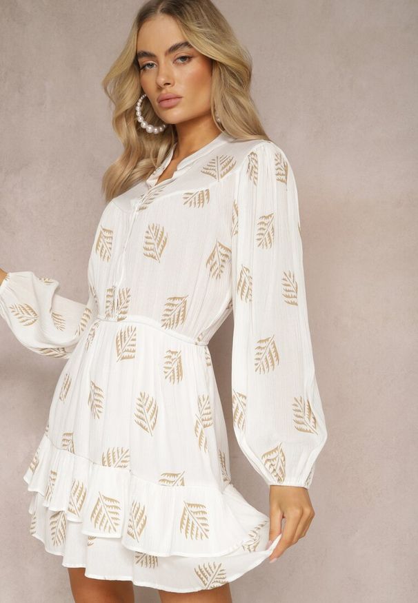 Renee - Biała Sukienka Mini w Liście o Rozkloszowanym Kroju z Falbanką Lairee. Kolor: biały. Długość: mini