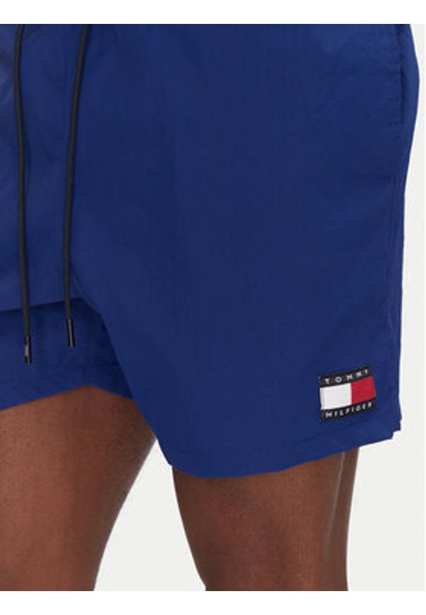 TOMMY HILFIGER - Tommy Hilfiger Szorty kąpielowe UM0UM03455 Niebieski Regular Fit. Kolor: niebieski. Materiał: syntetyk