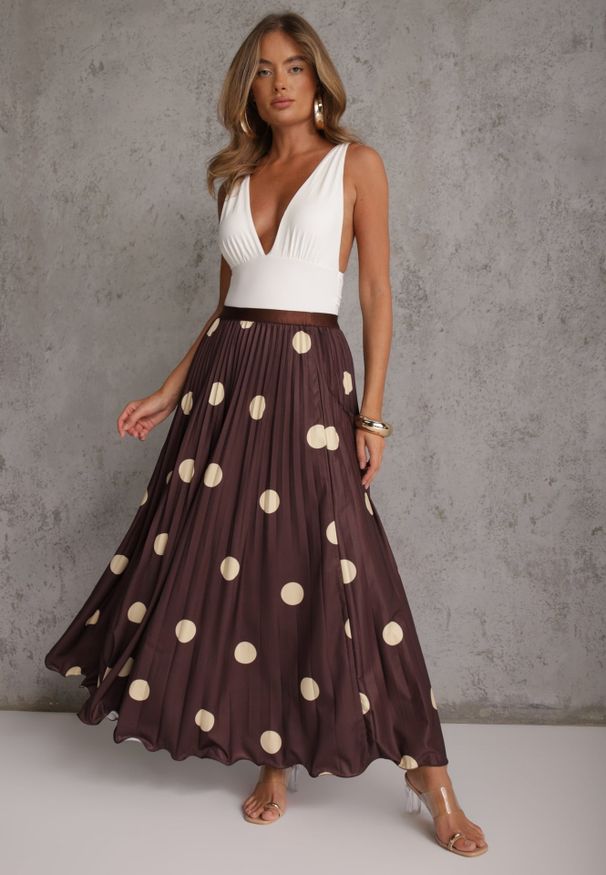Renee - Brązowa Rozkloszowana Spódnica Plisowana High Waist w Groszki Telede. Stan: podwyższony. Kolor: brązowy. Długość: krótkie. Wzór: grochy. Styl: retro