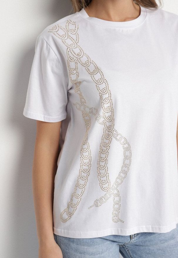 Born2be - Biały T-shirt Bawełniany z Cyrkoniami Felnella. Okazja: na co dzień. Kolor: biały. Materiał: bawełna. Styl: elegancki, casual
