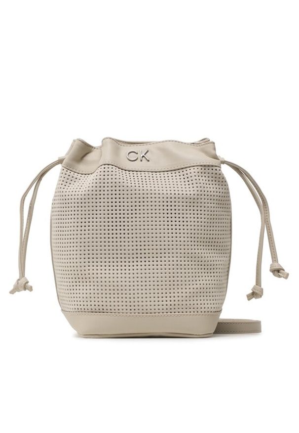 Calvin Klein Torebka Re-Lock Drawstring Bag Sm Perf K60K610636 Beżowy. Kolor: beżowy. Materiał: skórzane