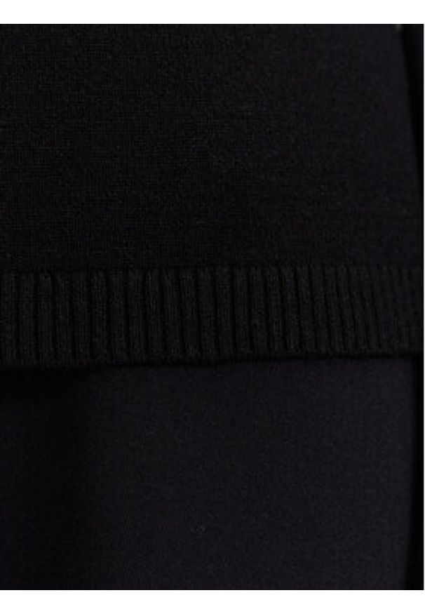 Karl Lagerfeld Jeans Golf A3W18007 Czarny Slim Fit. Typ kołnierza: golf. Kolor: czarny. Materiał: syntetyk