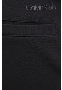 Calvin Klein - Spodnie. Kolor: czarny. Materiał: dzianina #2