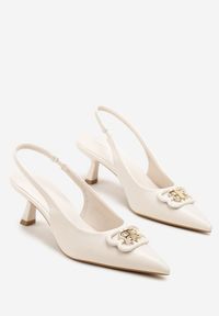 Renee - Beżowe Czółenka Sandały Vices na Kaczuszce Typu Slingback Ozdobione Metaliczną Aplikacją Lilarunea. Okazja: na co dzień. Kolor: beżowy. Materiał: jeans. Wzór: aplikacja. Sezon: lato. Obcas: na szpilce. Styl: casual, elegancki #2