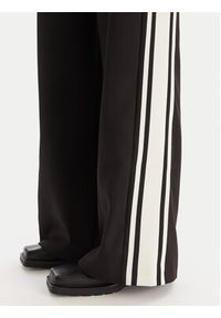 Patrizia Pepe Spodnie dresowe 2P1716/A664-K103 Czarny Regular Fit. Kolor: czarny. Materiał: syntetyk #2