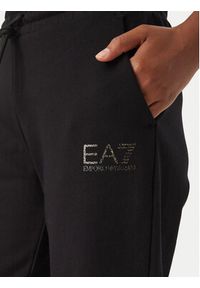 EA7 Emporio Armani Spodnie dresowe 7W001368 AF12473 MC004 Czarny Regular Fit. Kolor: czarny. Materiał: bawełna #3