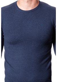 Wrangler - MĘSKI SWETER WRANGLER CREW KNIT NAVY W85672P35. Kolor: niebieski. Wzór: jednolity. Styl: klasyczny #3