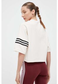 adidas Originals t-shirt damski kolor beżowy. Kolor: beżowy. Materiał: materiał. Wzór: aplikacja. Styl: klasyczny #3