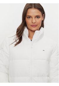 Tommy Jeans Kurtka zimowa DW0DW19918 Biały Regular Fit. Kolor: biały. Materiał: syntetyk. Sezon: zima #7