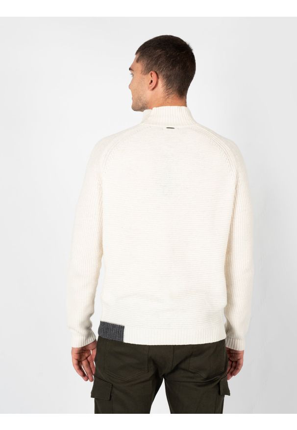 Antony Morato Sweter "Copenaghen" | MMSW01238-YA400133 | Mężczyzna | Kremowy. Okazja: na co dzień. Kolor: kremowy. Materiał: wełna, poliamid. Długość: długie. Wzór: aplikacja. Styl: klasyczny, casual
