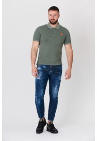 Guess - GUESS Zielona męska koszulka polo z pomarańczowym logo, Rozmiar S. Typ kołnierza: polo. Kolor: zielony. Materiał: prążkowany. Długość rękawa: krótki rękaw. Wzór: aplikacja #4