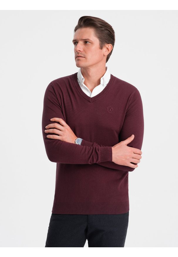 Ombre Clothing - Sweter męski z dekoltem "w serek" z koszulowym kołnierzykiem - bordowy V8 OM-SWSW-0102 - XXL. Typ kołnierza: kołnierzyk koszulowy, dekolt w serek. Kolor: czerwony. Materiał: bawełna, nylon, materiał. Styl: klasyczny