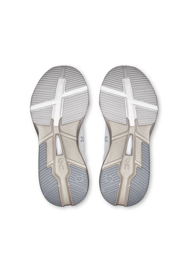 On - ON Cloudnova X Women White | Glacier Sneakersy damskie. Kolor: biały. Materiał: materiał. Szerokość cholewki: normalna