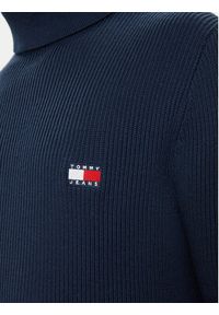 Tommy Jeans Golf Badge DM0DM19434 Granatowy Slim Fit. Typ kołnierza: golf. Kolor: niebieski. Materiał: syntetyk #3