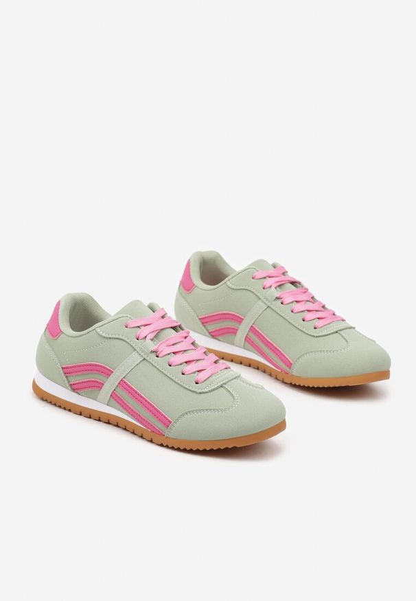 Renee - Jasnozielone Sneakersy przed Kostkę z Paskami na Cholewce Deniffia. Okazja: na co dzień. Wysokość cholewki: przed kostkę. Zapięcie: pasek. Kolor: zielony. Szerokość cholewki: normalna