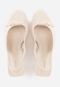 Born2be - Beżowe Lakierowane Sandały VICES na Szpilce z Odkrytą Piętą i Klamrą Haziel. Okazja: na co dzień. Zapięcie: klamry. Kolor: beżowy. Materiał: lakier. Wzór: koronka. Obcas: na szpilce. Styl: casual, elegancki #7