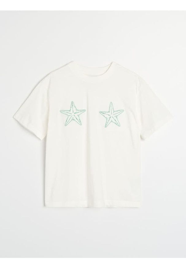 Sinsay - Bawełniana koszulka z haftem w kształcie gwiazd - kremowy. Kolor: kremowy. Materiał: bawełna. Wzór: haft