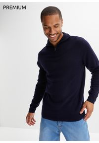 bonprix - Sweter wełniany z domieszką materiału Good Cashmere Standard®, ze stójką. Typ kołnierza: kołnierzyk stójkowy. Kolor: niebieski. Materiał: materiał, wełna. Styl: klasyczny #1
