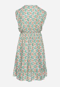 Born2be - Zielona Sukienka Mini z Wiskozy w Mozaikowy Wzór z Gumką w Pasie Lariaa. Okazja: na co dzień. Typ kołnierza: kołnierz z falbankami, dekolt w serek. Kolor: zielony. Materiał: wiskoza. Długość rękawa: na ramiączkach. Typ sukienki: rozkloszowane. Styl: casual, elegancki. Długość: mini #3