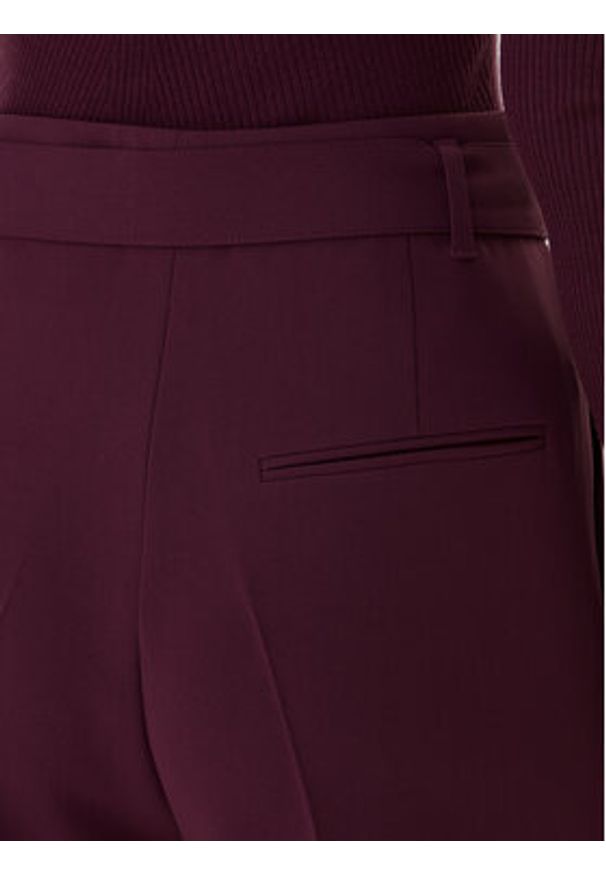 BOSS Spodnie materiałowe Tapiah 50490037 Fioletowy Regular Fit. Kolor: fioletowy. Materiał: syntetyk