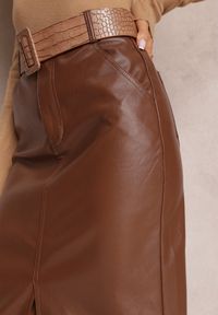 Renee - Brązowa Ołówkowa Spódnica Maxi z Imitacji Skóry z Rozcięciem Cannell. Kolor: brązowy. Materiał: skóra