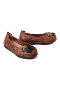 Artiker Relaks 58C0555 brązowy, półbuty damskie. Kolor: brązowy. Materiał: skóra. Sezon: wiosna, lato #1