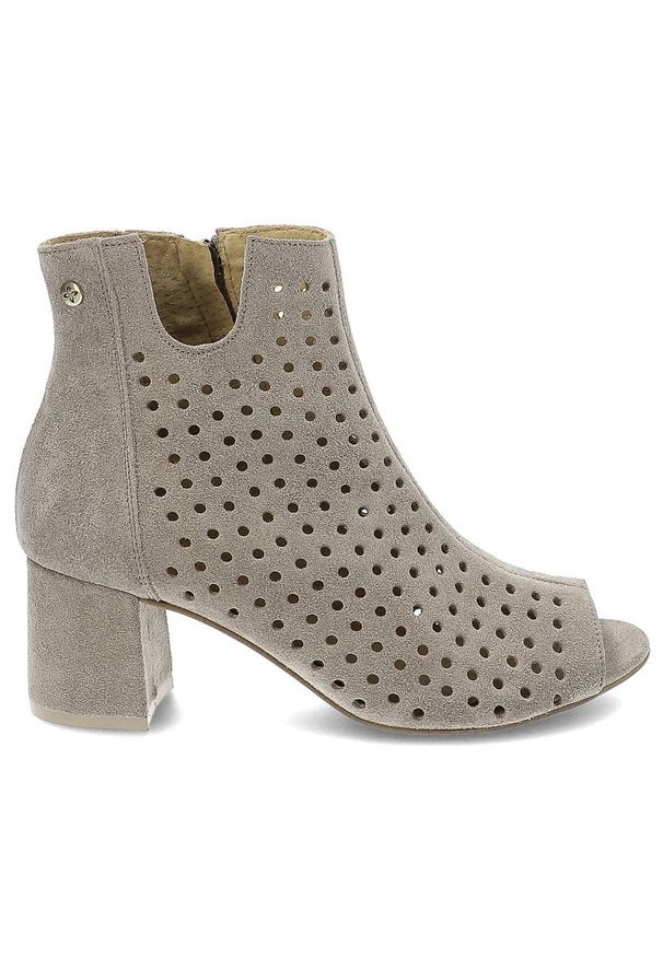 Beżowe Botki Maciejka Wygodne Skórzane Buty Damskie. Okazja: na co dzień, do pracy, na uczelnię. Kolor: beżowy. Materiał: skóra. Szerokość cholewki: normalna. Wzór: ażurowy. Styl: casual