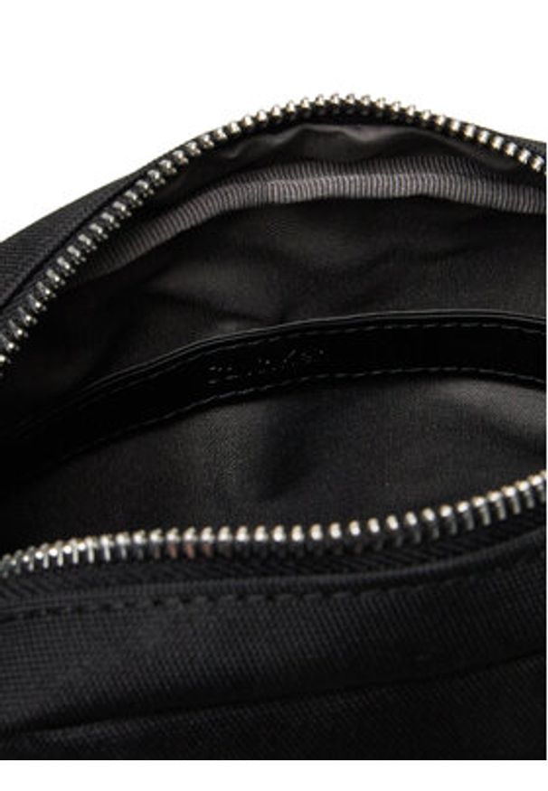 Calvin Klein Saszetka Contrast Reporter LV04D3175G Czarny. Kolor: czarny. Materiał: materiał