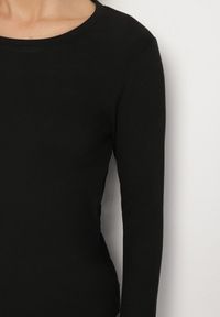 Born2be - Czarna Bluzka Typu Longsleeve z Okrągłym Dekoltem Unelessa. Kolor: czarny. Materiał: jeans. Długość rękawa: długi rękaw. Styl: elegancki, klasyczny #7