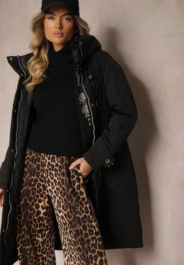 Renee - Czarna Kurtka Parka o Pudełkowym Kroju z Kapturem i Kieszeniami Kaionna. Okazja: na co dzień, na spacer. Typ kołnierza: kaptur. Kolor: czarny. Materiał: jeans, dzianina. Długość rękawa: długi rękaw. Długość: długie. Sezon: zima. Styl: casual, elegancki