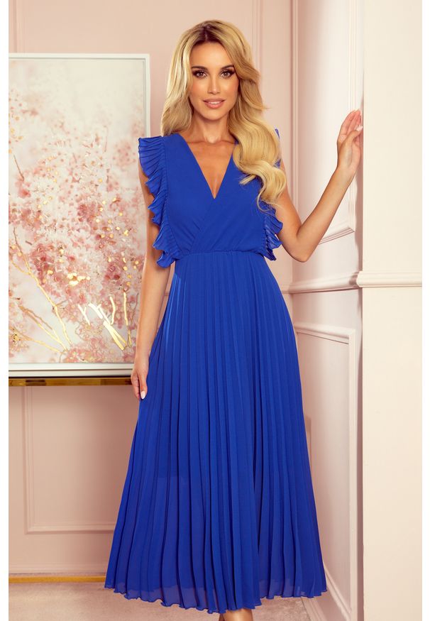 Numoco - Kopertowa Sukienka Midi z Plisowanym Dołem - Chabrowa. Kolor: niebieski. Materiał: poliester, elastan. Typ sukienki: kopertowe. Długość: midi