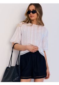 Sinsay - Szorty z domieszką lnu - czarny. Kolor: czarny. Materiał: len #1