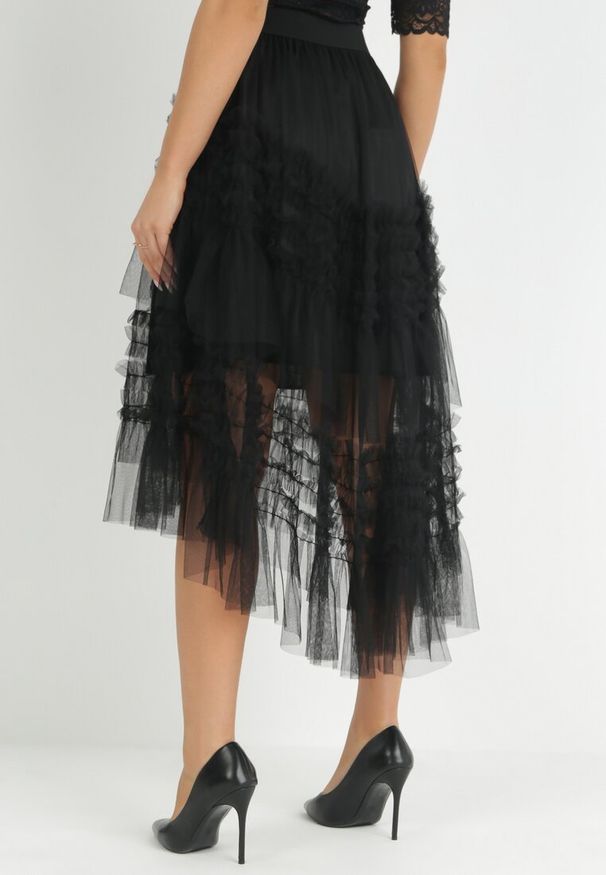 Born2be - Czarna Rozkloszowana Spódnica z Falbankami Warda. Kolor: czarny. Wzór: aplikacja