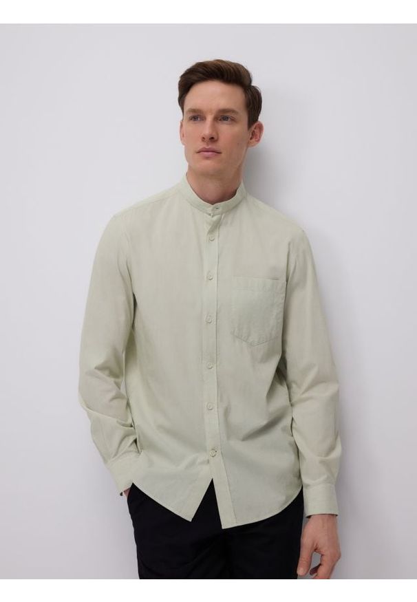 Reserved - Koszula regular z bawełny egipskiej - jasnozielony. Kolor: zielony. Materiał: bawełna