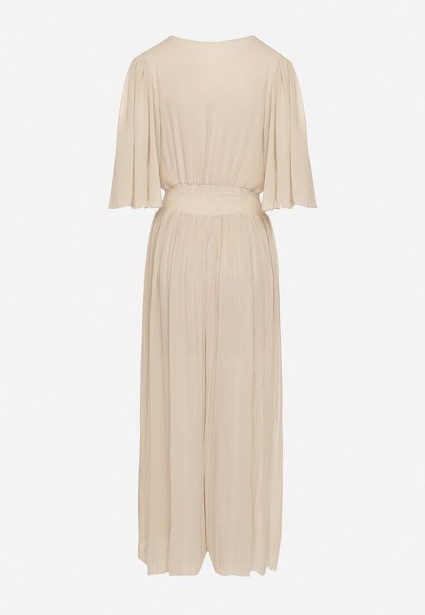 Born2be - Beżowy Plisowany Kombinezon o Kopertowym Kroju z Gumką w Talii Ameddie. Okazja: na co dzień. Kolor: beżowy. Styl: casual, elegancki