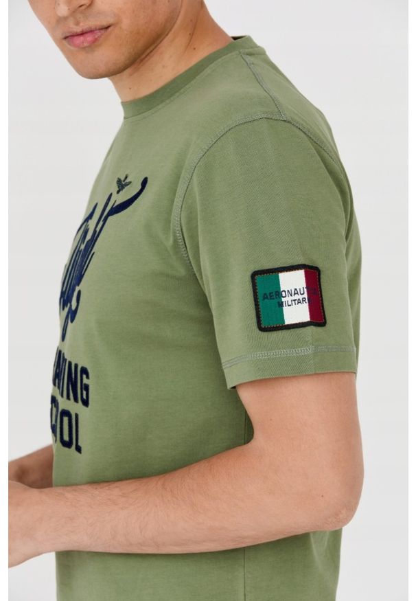 Aeronautica Militare - AERONAUTICA MILITARE Zielony t-shirt męski. Kolor: zielony. Długość rękawa: krótki rękaw. Długość: krótkie