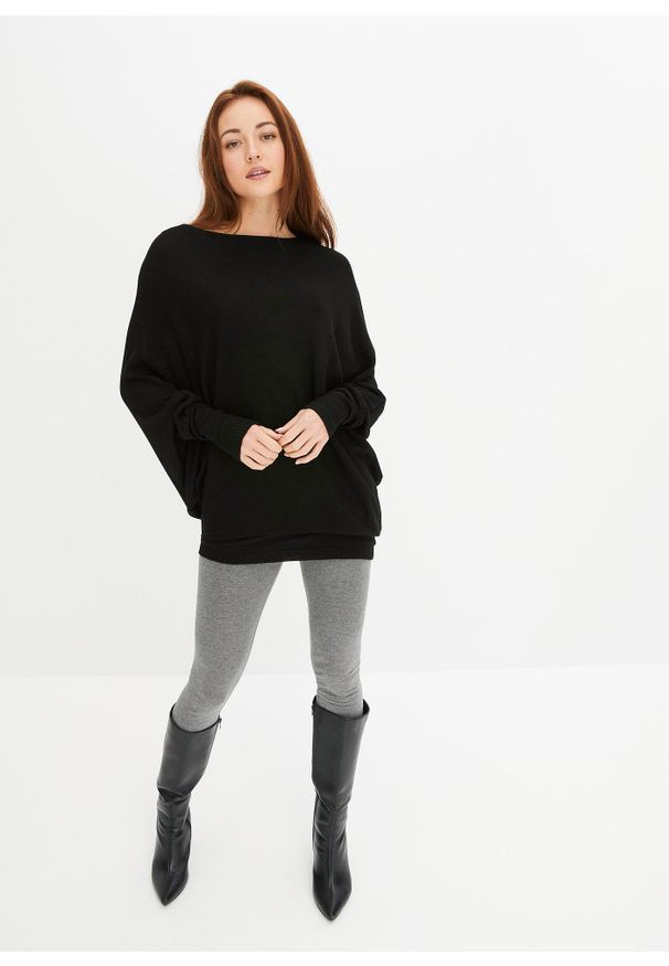 bonprix - Sweter oversize z asymetrycznym dołem. Kolor: czarny. Wzór: prążki