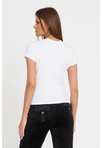 Juicy Couture - JUICY COUTURE Biały damski t-shirt Ryder Rodeo Fitted, Rozmiar S. Kolor: biały #3