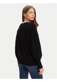 Guess Sweter W5YR26 Z26I2 Czarny Regular Fit. Kolor: czarny. Materiał: wiskoza