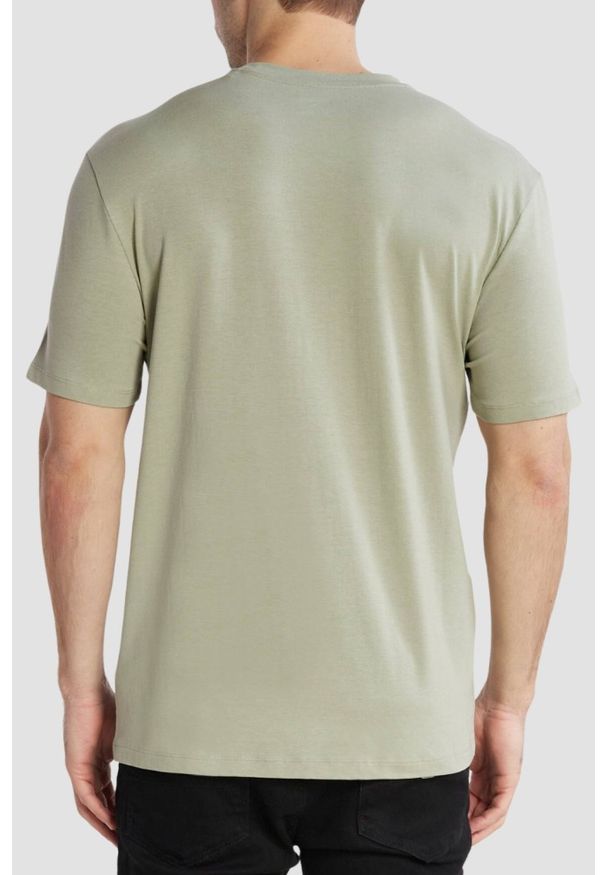 Guess - GUESS Zielony t-shirt męski Hedley. Kolor: zielony