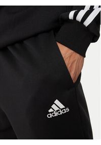 Adidas - adidas Dres Basic 3-Stripes IJ6067 Czarny Regular Fit. Kolor: czarny. Materiał: bawełna, syntetyk #2