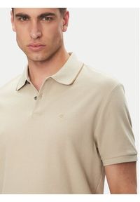 Calvin Klein Polo LV04LC239G Beżowy Regular Fit. Typ kołnierza: polo. Kolor: beżowy. Materiał: bawełna #3