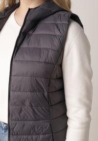 Born2be - Szara Pikowana Kamizelka Przejściowa z Kapturem Neanissa. Okazja: na co dzień. Typ kołnierza: kaptur. Kolor: szary. Materiał: jeans. Styl: casual #2