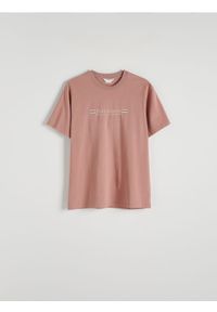 Reserved - T-shirt regular z aplikacją - brązowy. Kolor: brązowy. Materiał: dzianina, bawełna. Wzór: aplikacja