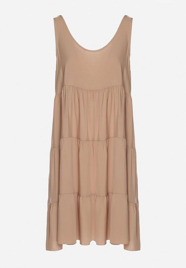 Born2be - Beżowa Sukienka a Rozkloszowana Sukienka na Ramiączkach z Falbanami Criselles. Okazja: na spacer, na plażę. Typ kołnierza: kołnierz z falbankami. Kolor: beżowy. Materiał: bawełna. Długość rękawa: na ramiączkach. Sezon: lato. Styl: elegancki