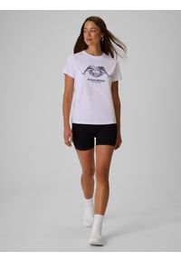 4f - 4F T-shirt regular z nadrukiem damski - biały M. Okazja: na co dzień. Kolor: biały. Materiał: bawełna, dzianina. Wzór: nadruk. Styl: elegancki, casual, klasyczny, sportowy #2