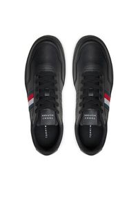 TOMMY HILFIGER - Tommy Hilfiger Sneakersy Th Basket Core Lite FM0FM05116 Czarny. Kolor: czarny. Materiał: materiał